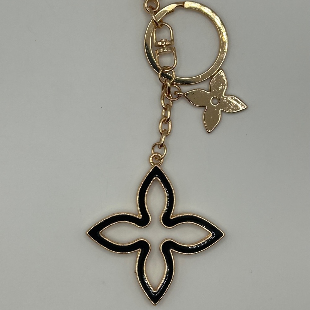 Luxe Gold & Black Clover Keychain/Bag Charm